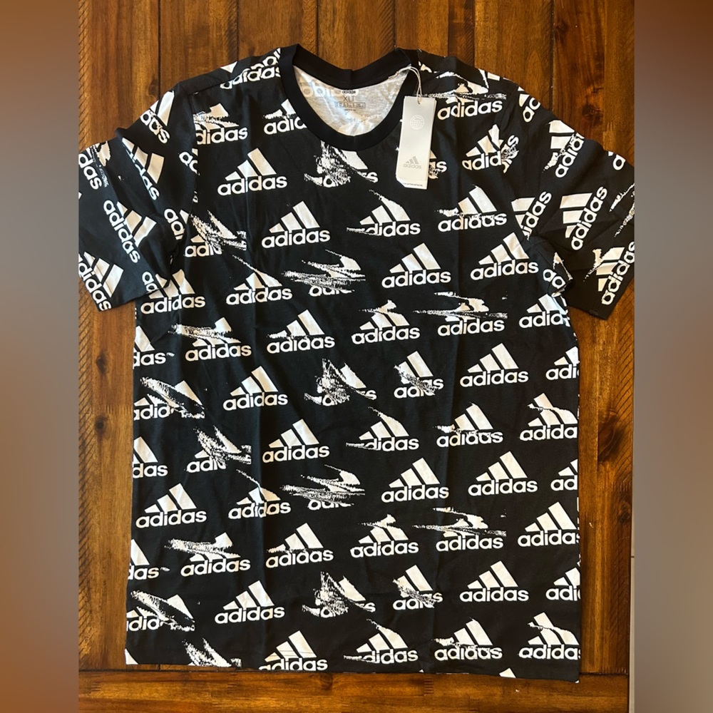 Adidas Tshirt